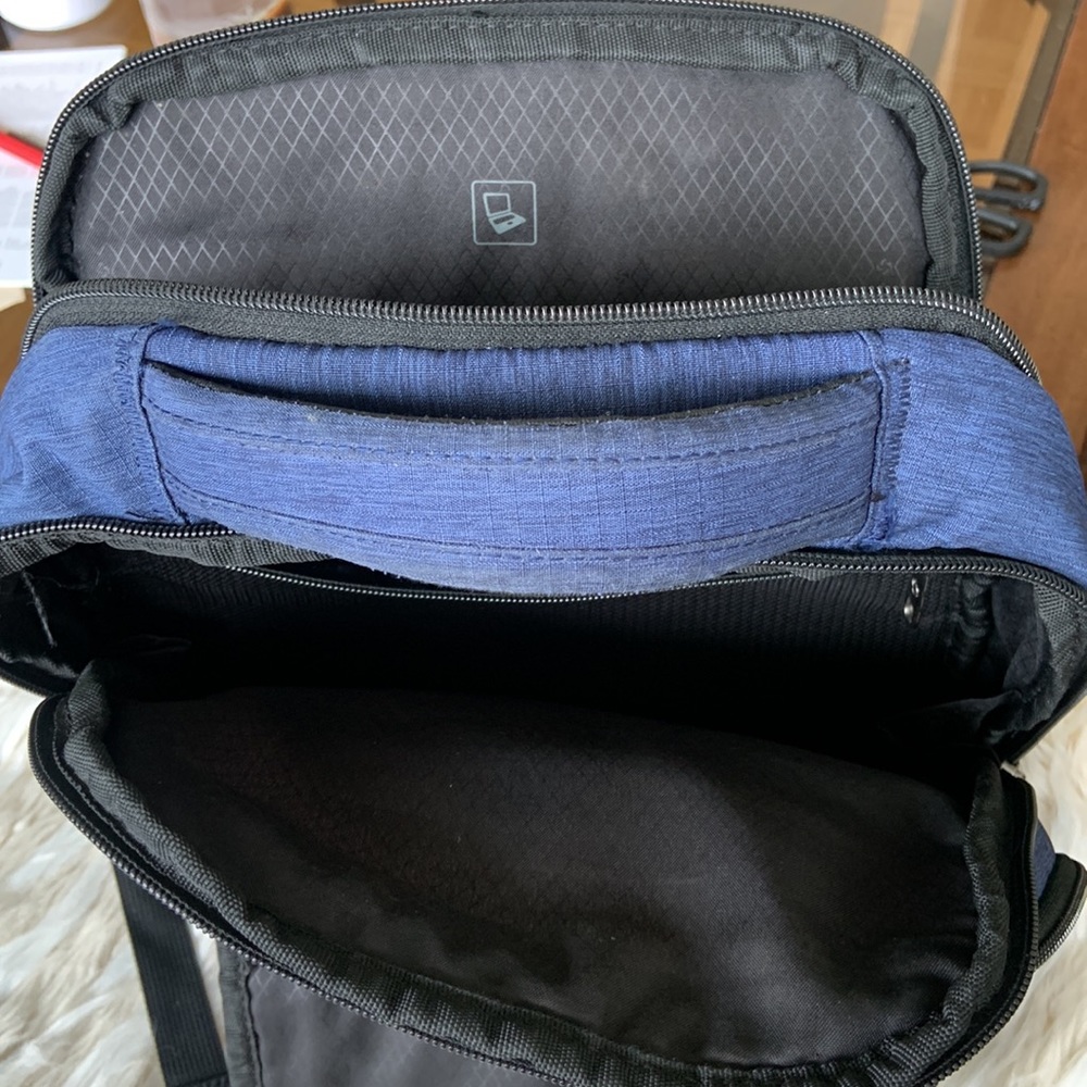 Samsonite Backpack ( Unisex) - Picture 6 of 9